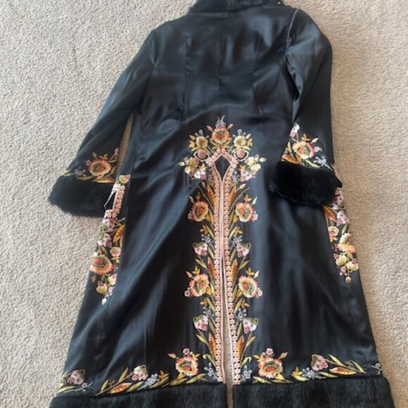 Vintage Sue Wong, Silk Embroidered Black Coat/Duster, Size 8 - Picture 10 of 11
